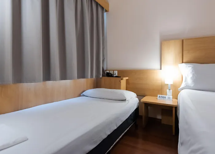 Hotel Ibis Moinhos De Vento 3*